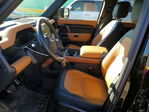 Land Rover Defender 2024