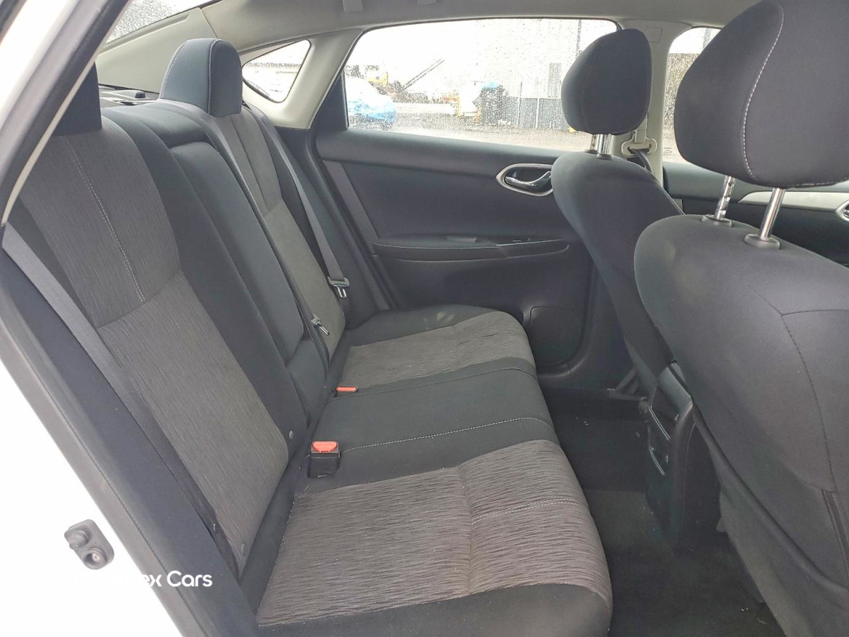 Nissan Sentra 2015
