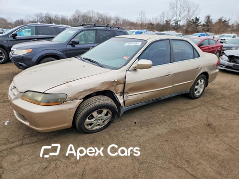 Honda Accord 2000 - Image 1 of 12