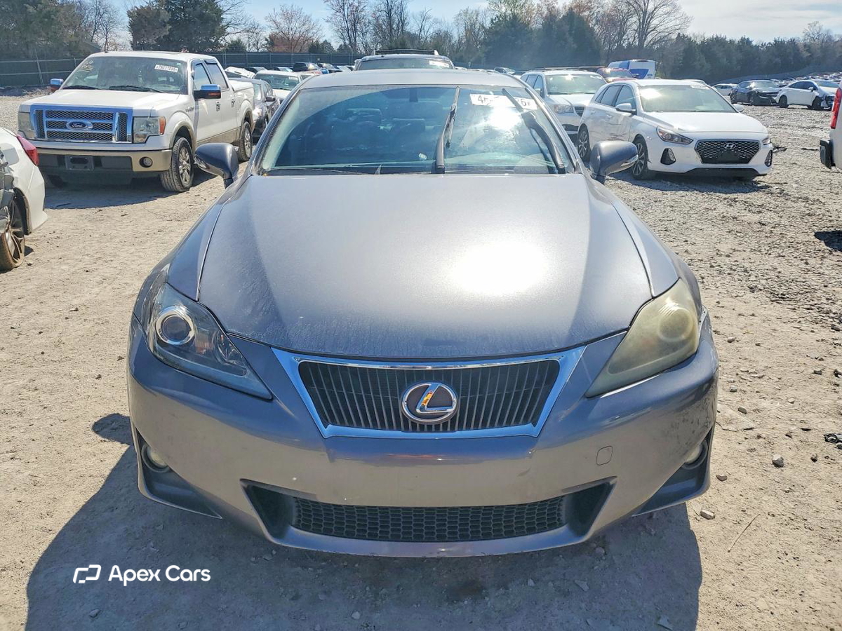Lexus IS 2013