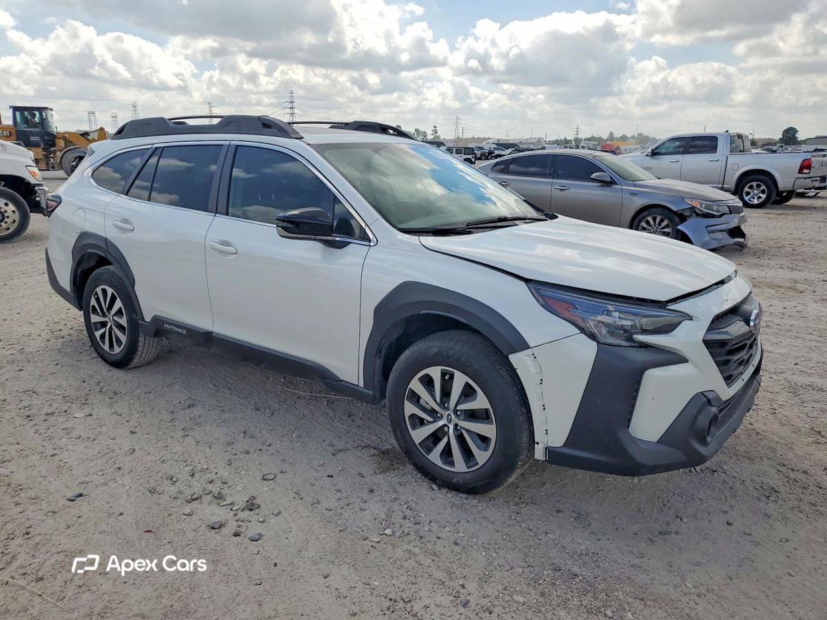 Subaru Outback 2025