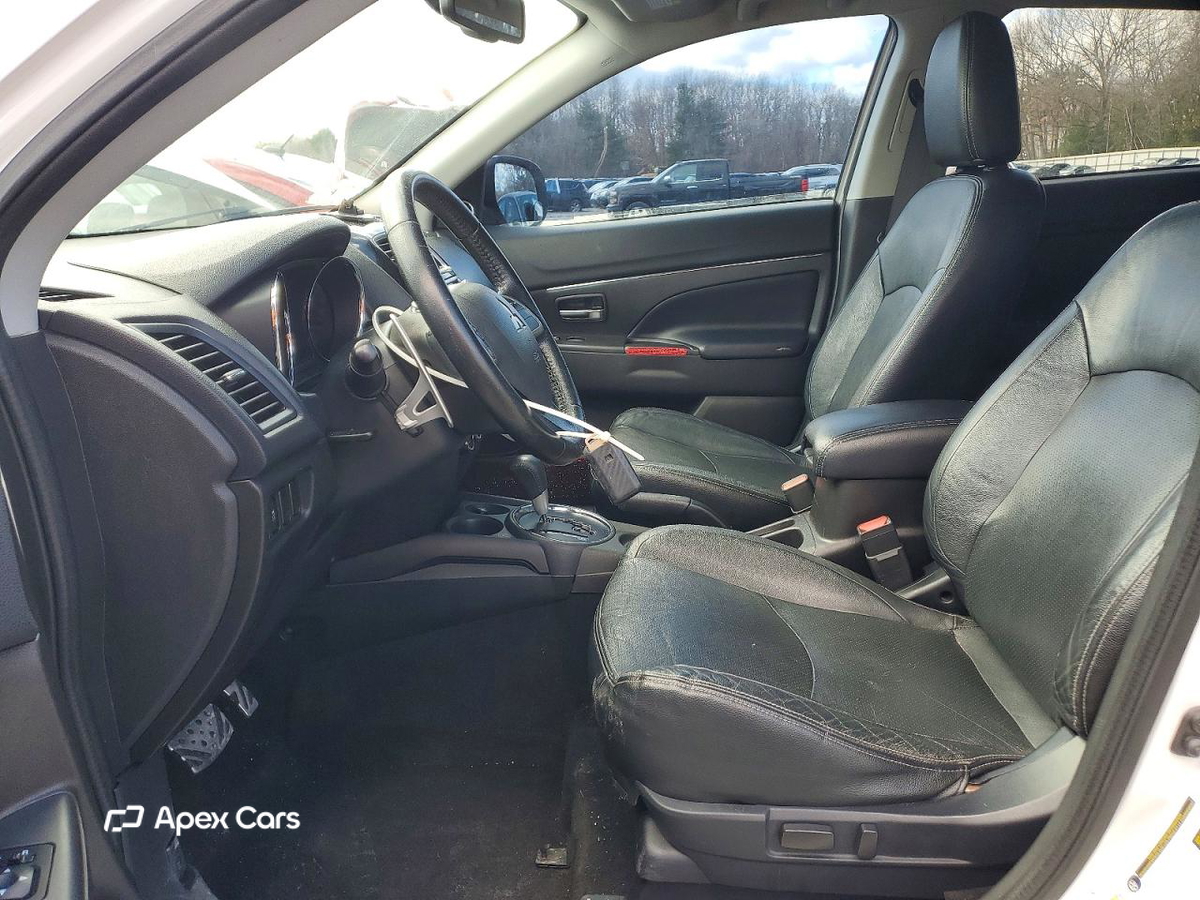 Mitsubishi Outlander 2015
