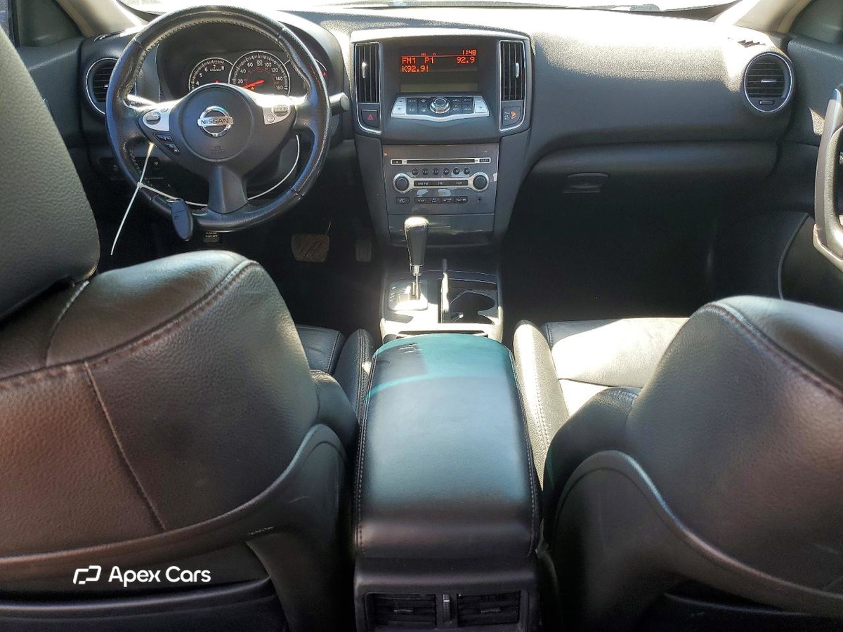 Nissan Maxima 2012