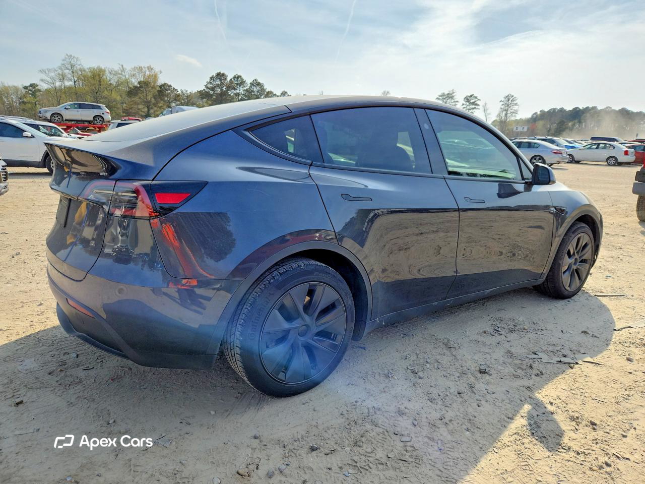 Tesla Model Y 2025