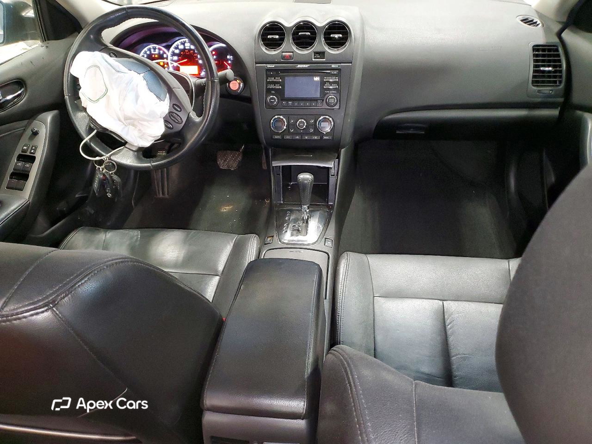Nissan Altima 2012