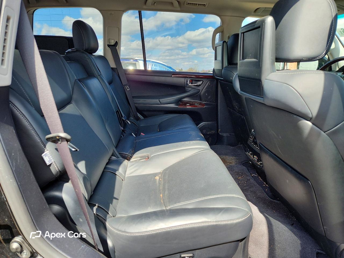Lexus LX 2015