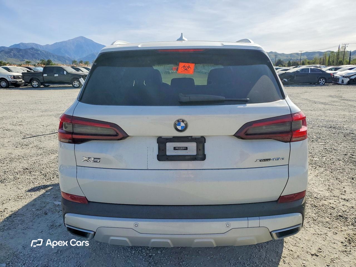 BMW X5 2021