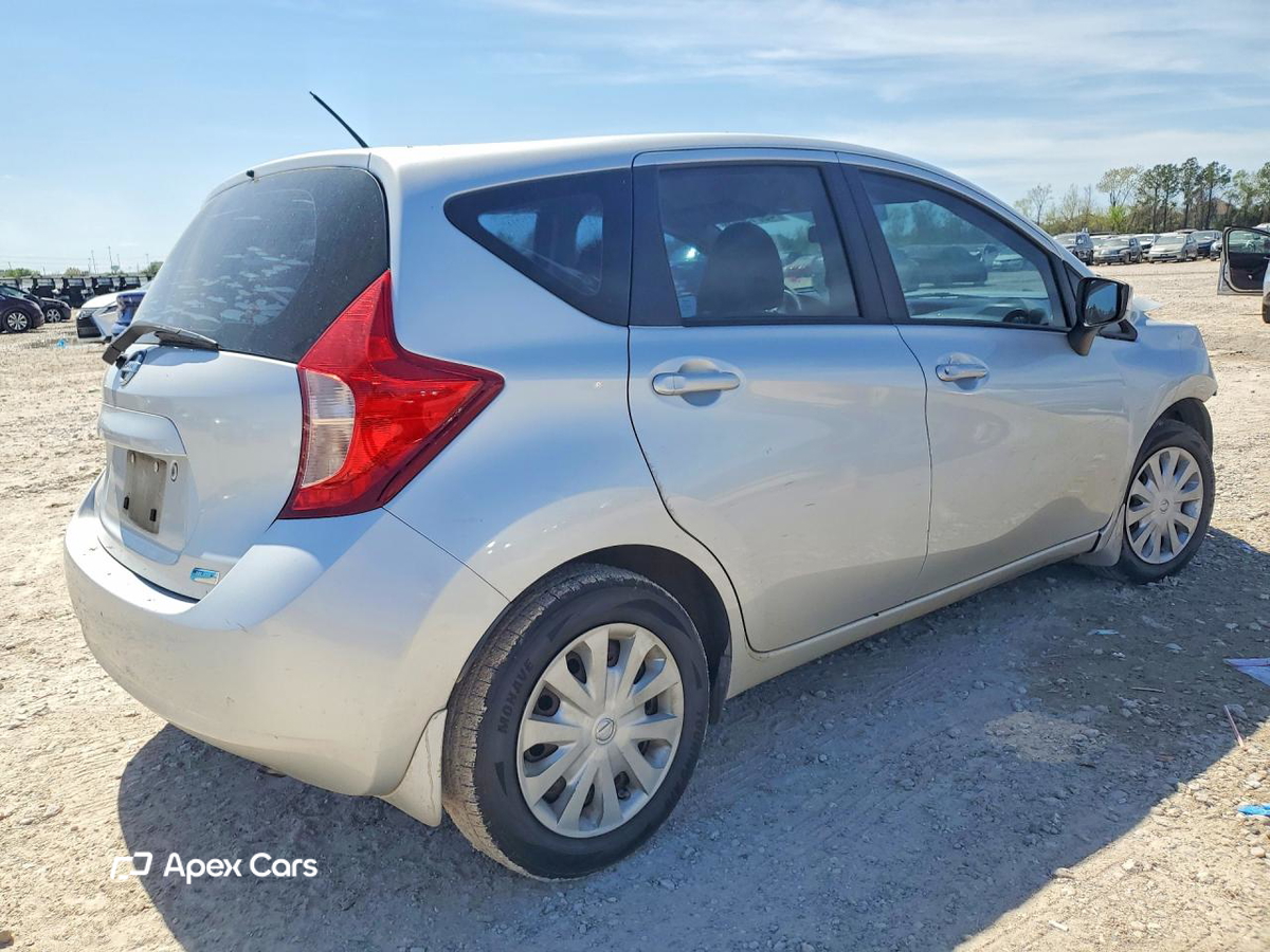 Nissan Versa 2016