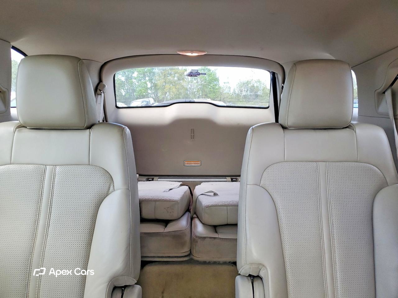 Lincoln MKT 2010