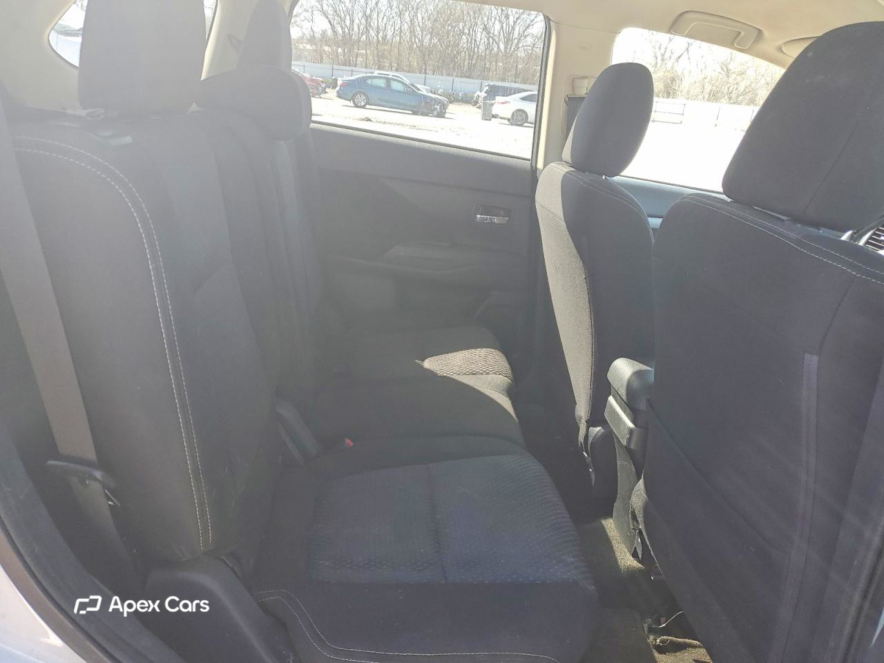 Mitsubishi Outlander 2016