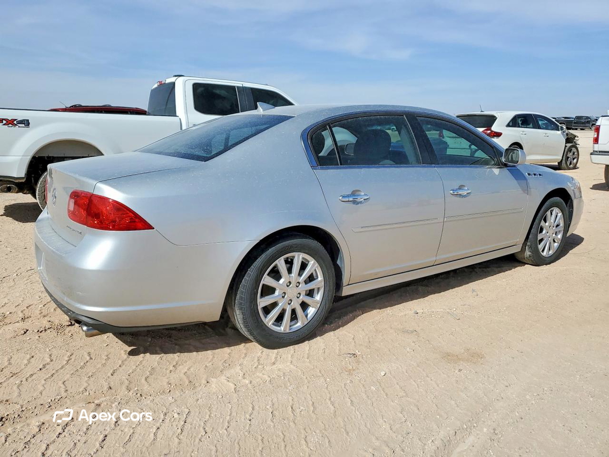 Buick Lucerne 2011