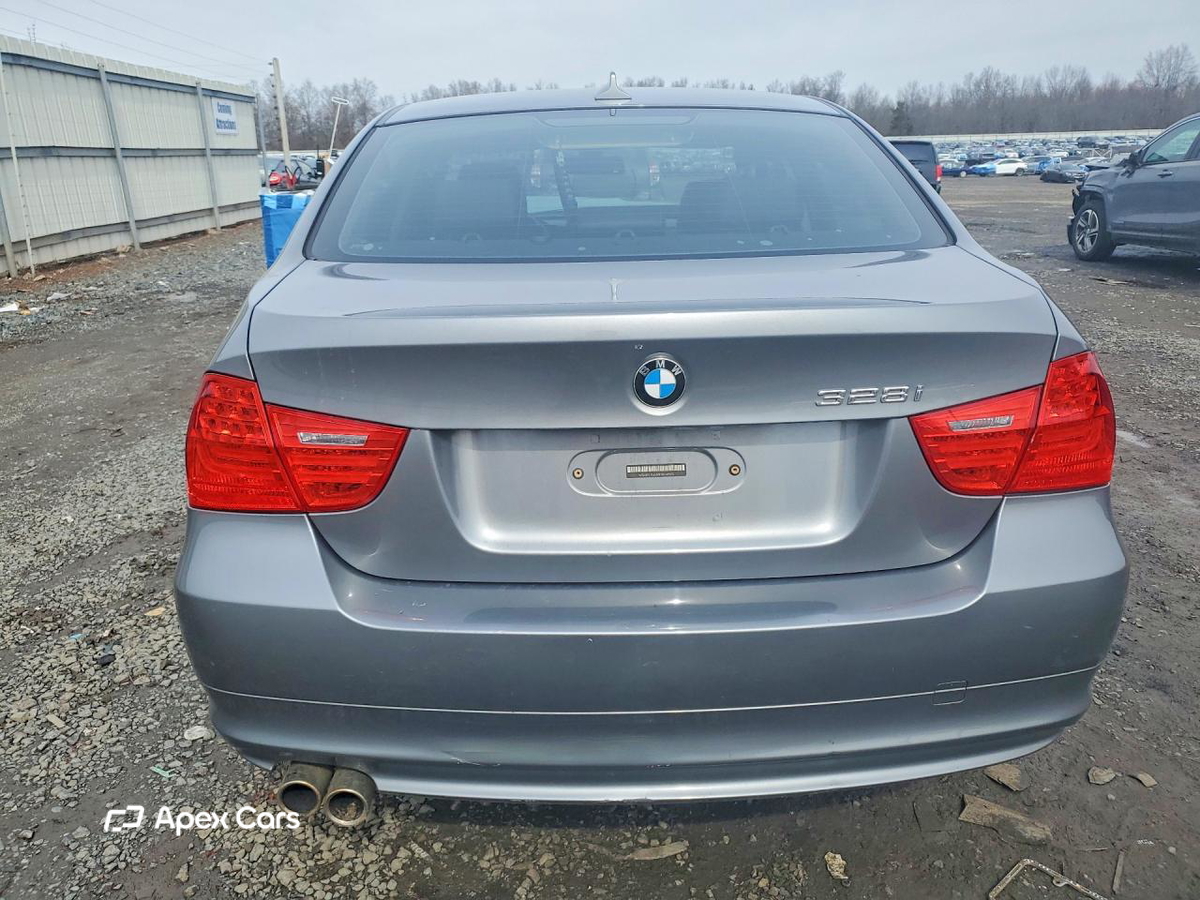 BMW Series 3 2011