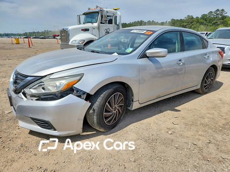Nissan Altima 2017 - Image 1 of 5