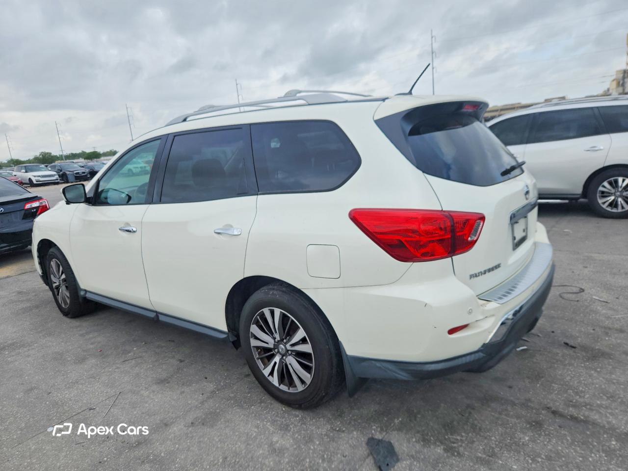 Nissan Pathfinder 2017