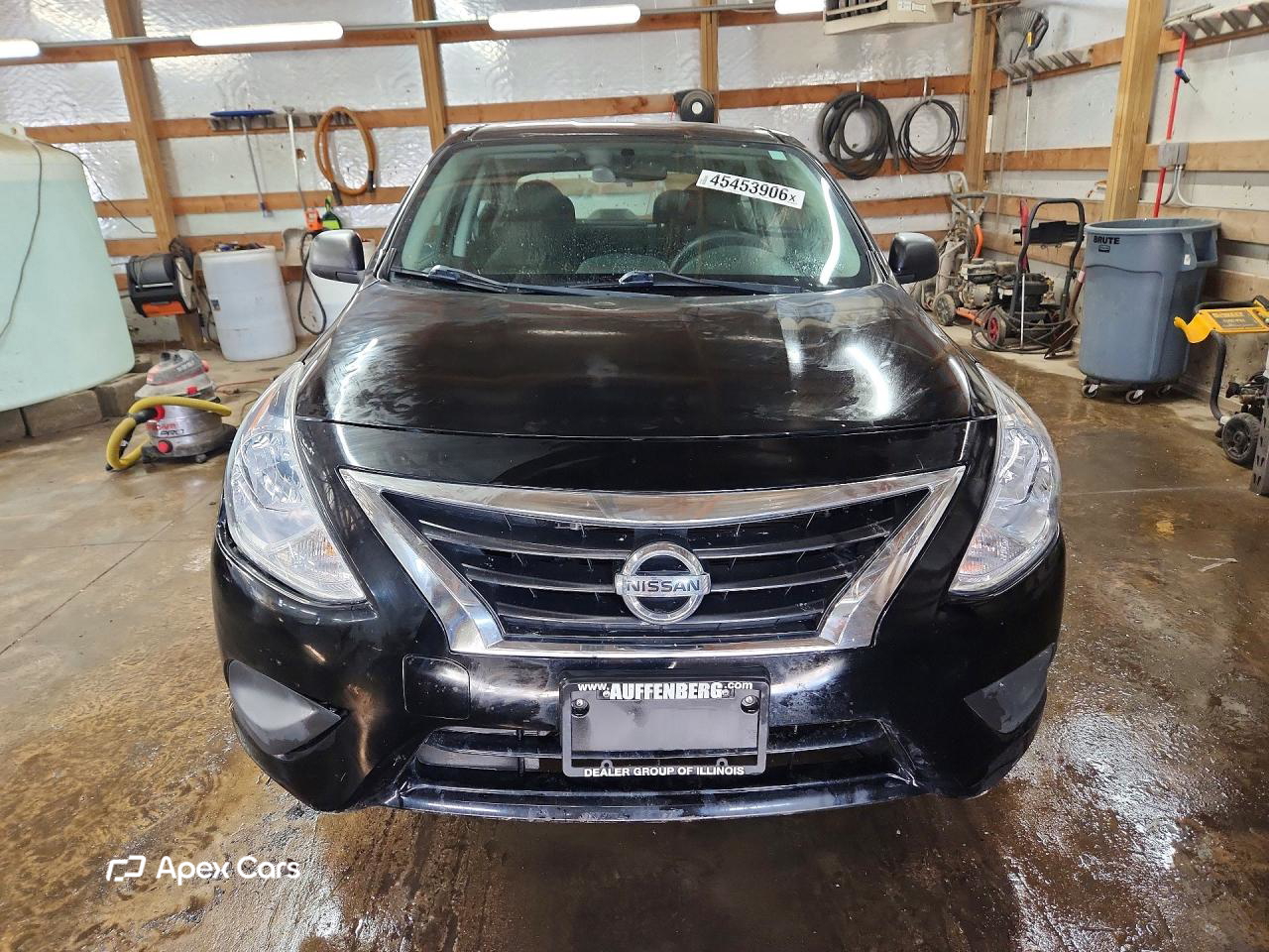 Nissan Versa 2015
