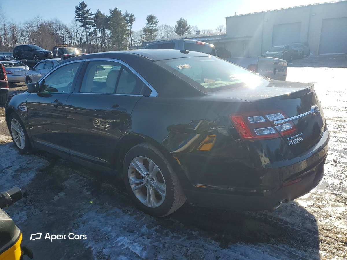 Ford Taurus 2016