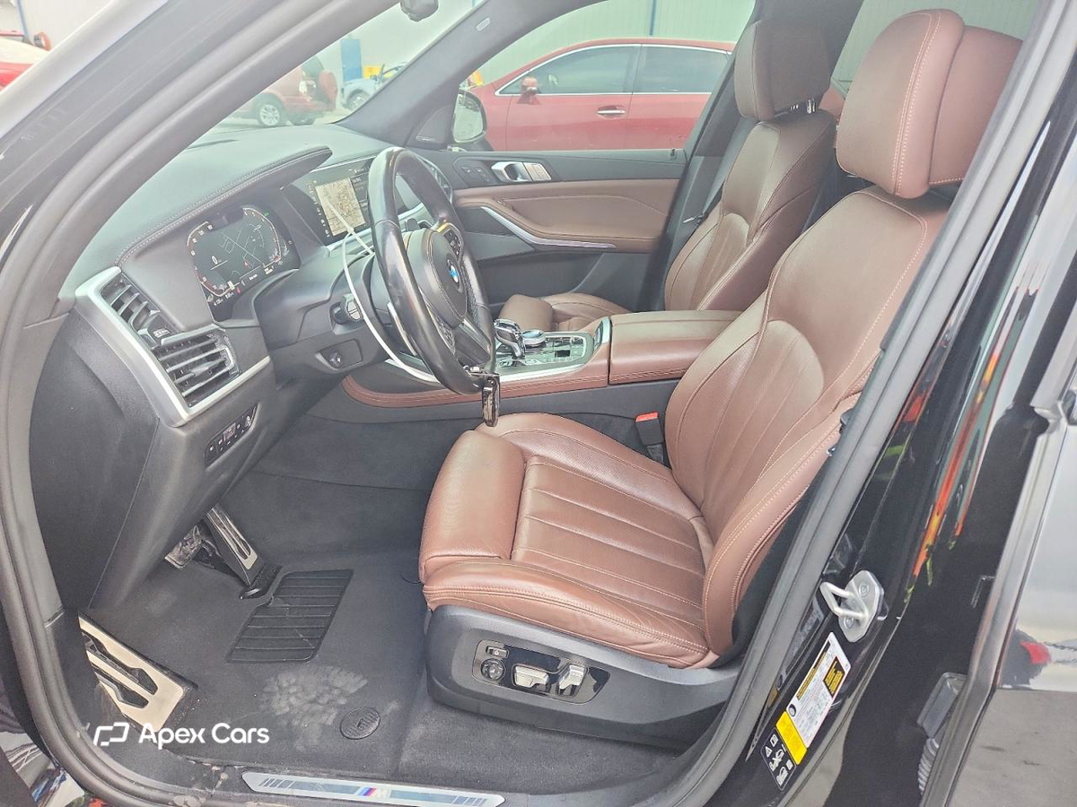BMW X7 2021