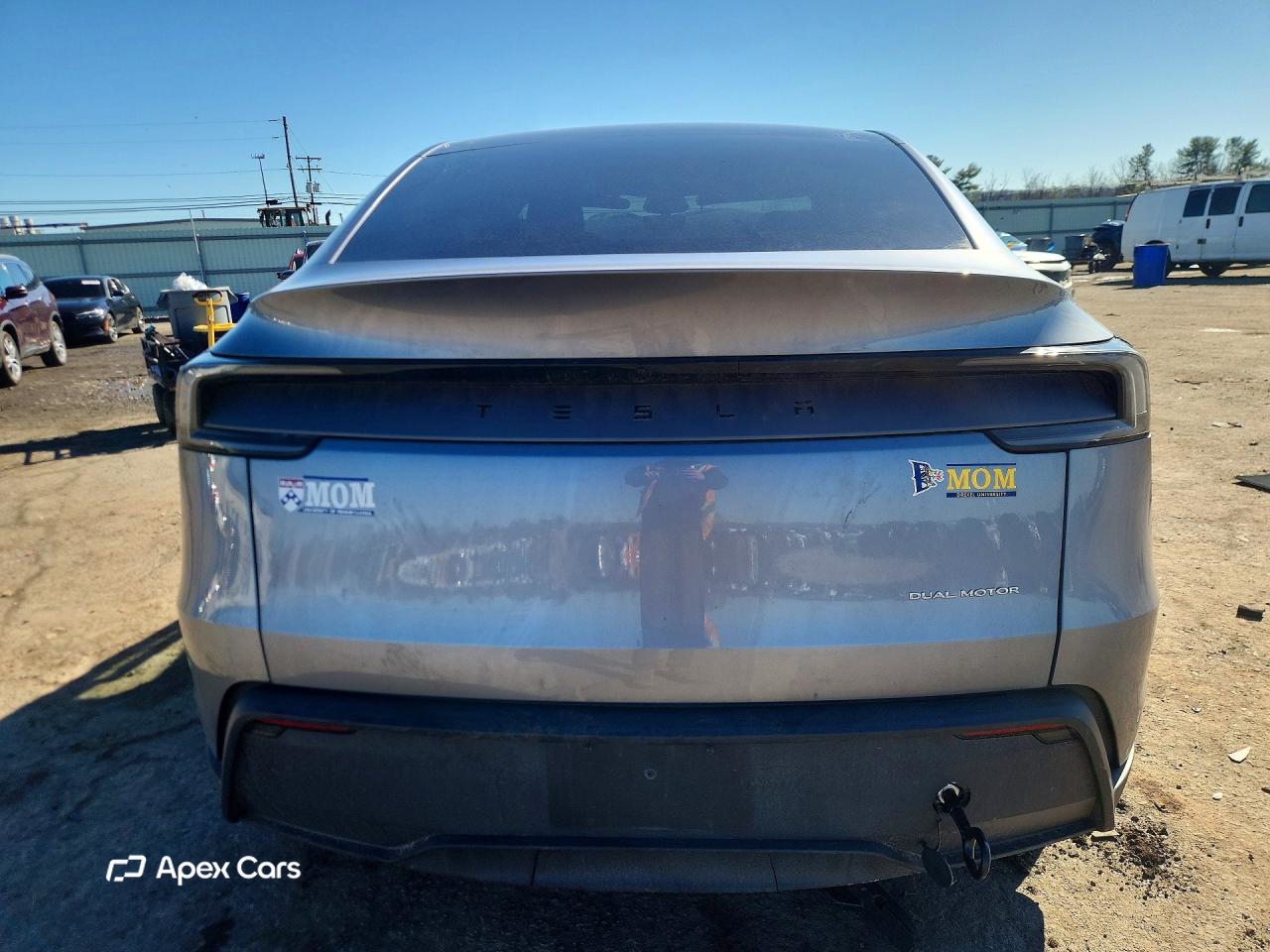 Tesla Model Y 2026