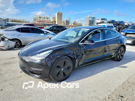 Tesla Model 3 2020 - Image 1 of 13