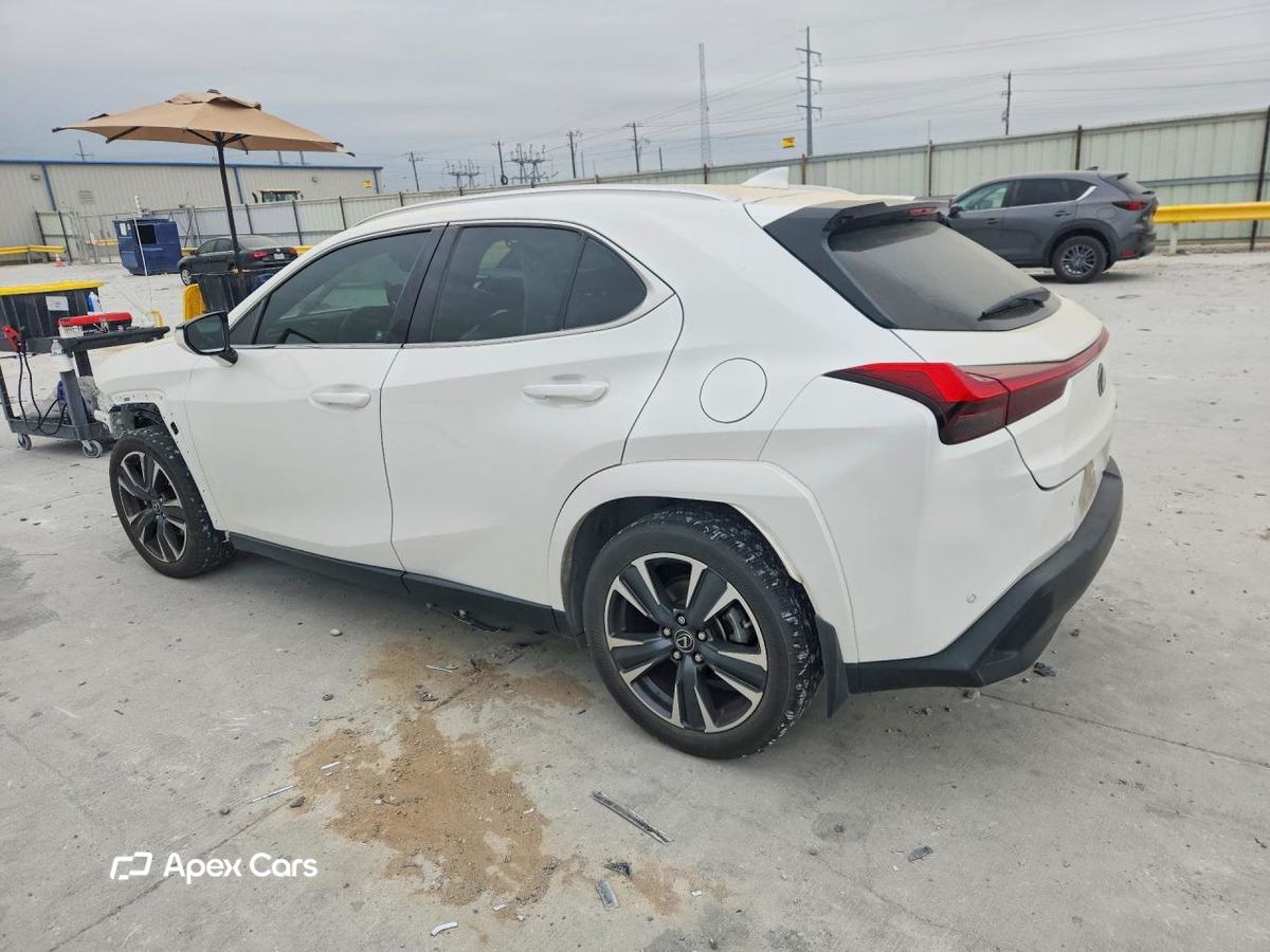 Lexus UX 2022
