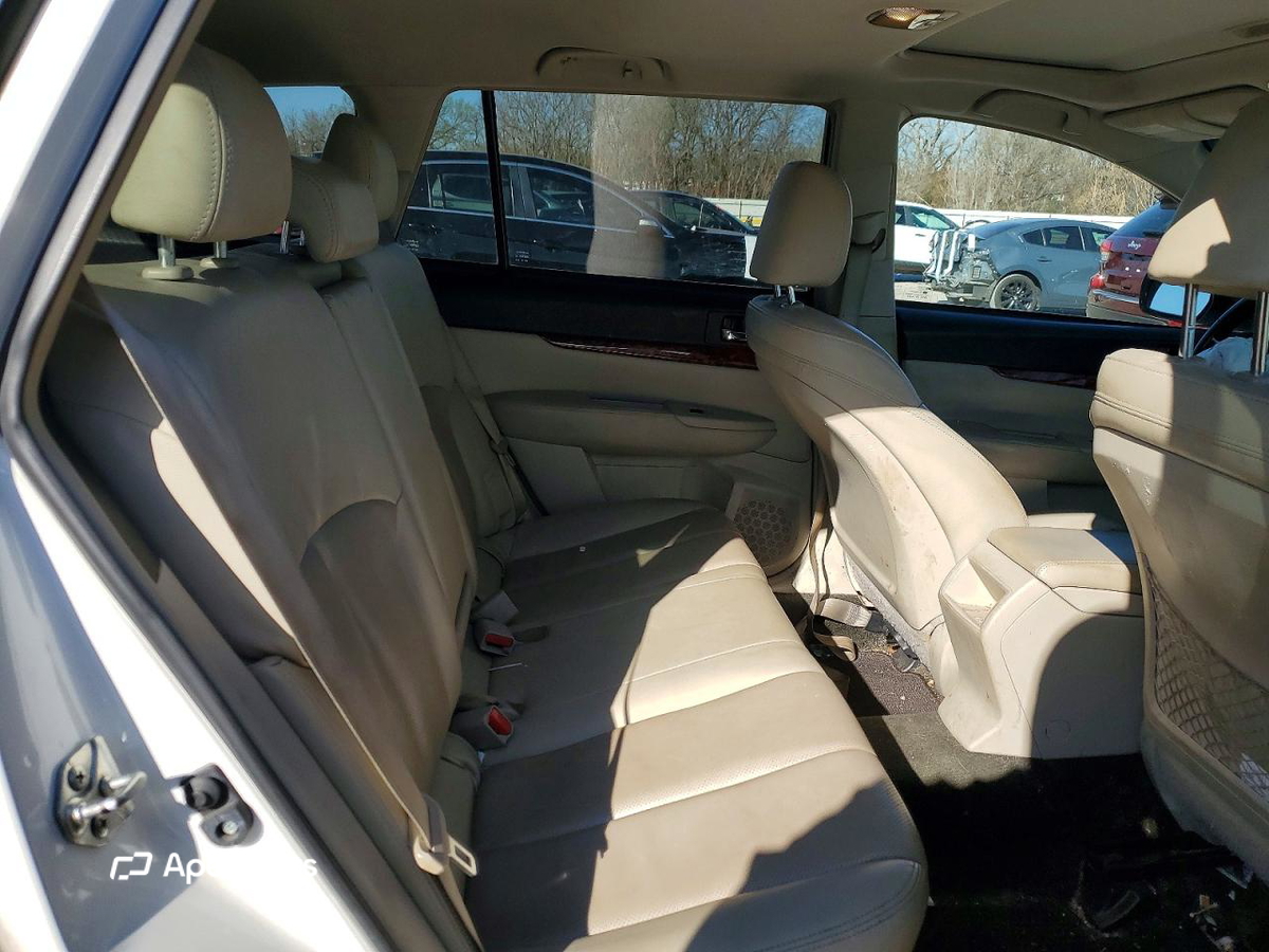 Subaru Outback 2012