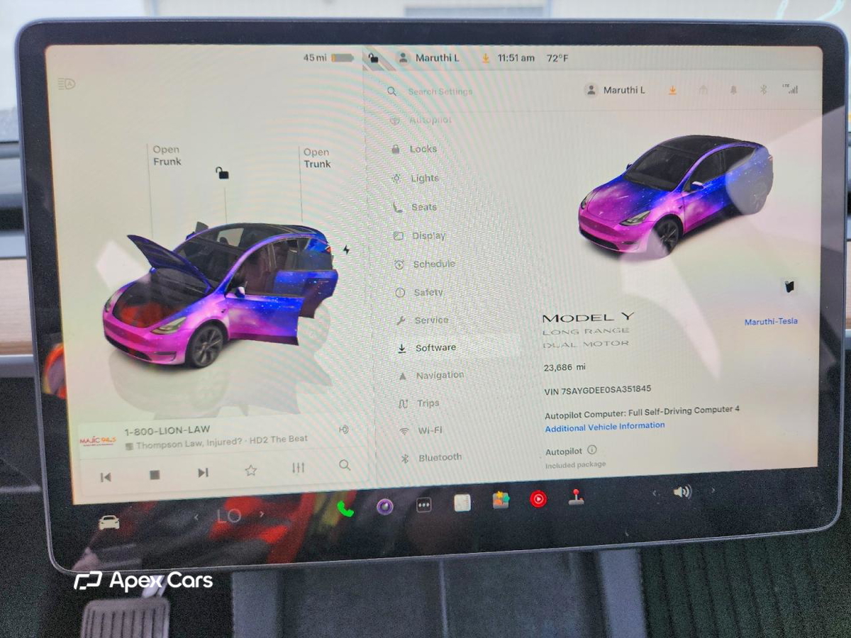 Tesla Model Y 2025