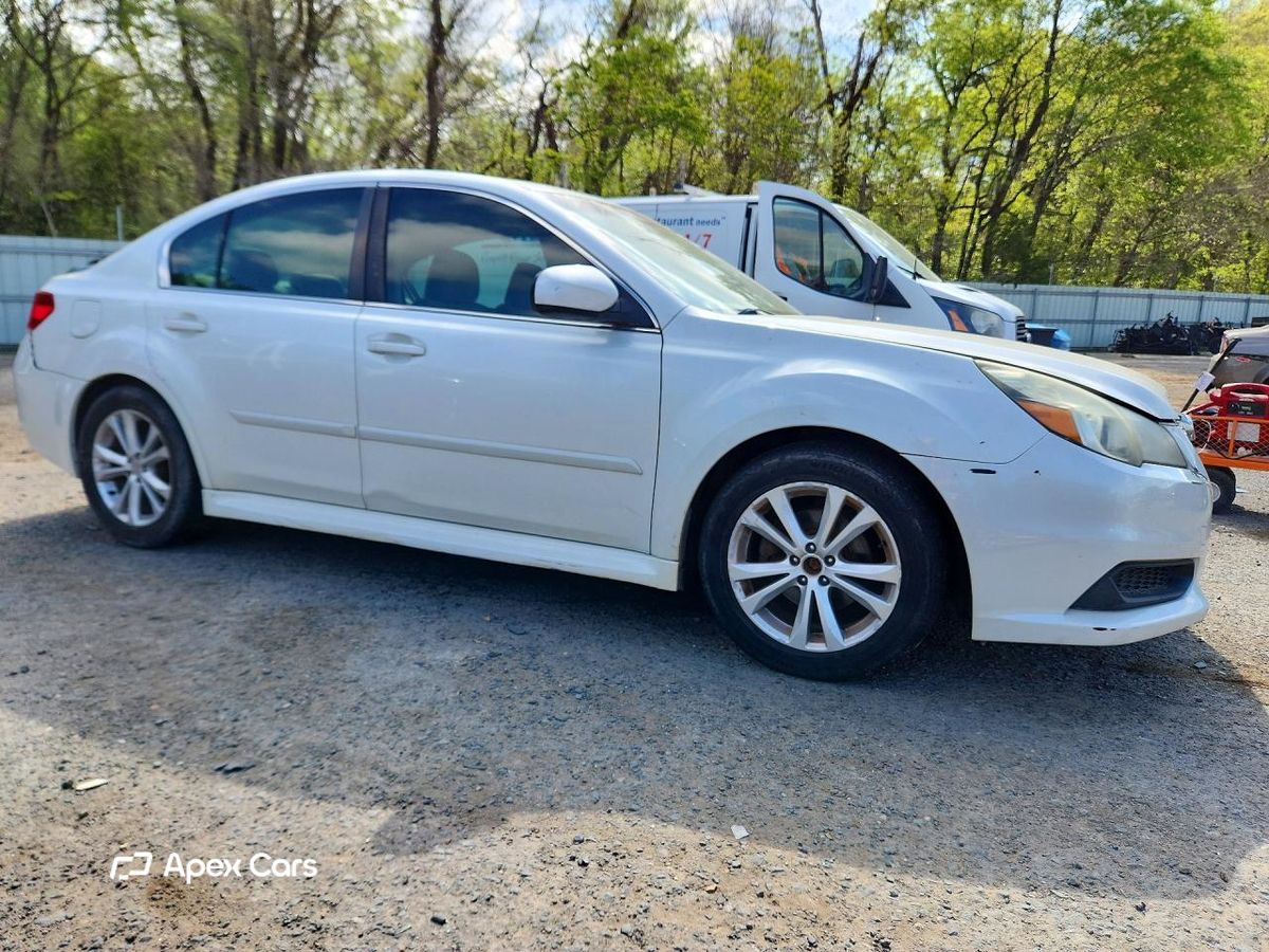 Subaru Legacy 2013