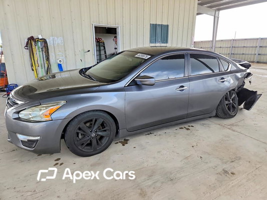 Nissan Altima 2015 - Image 1 of 11