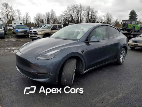 Tesla Model Y 2023 - Image 1 of 13
