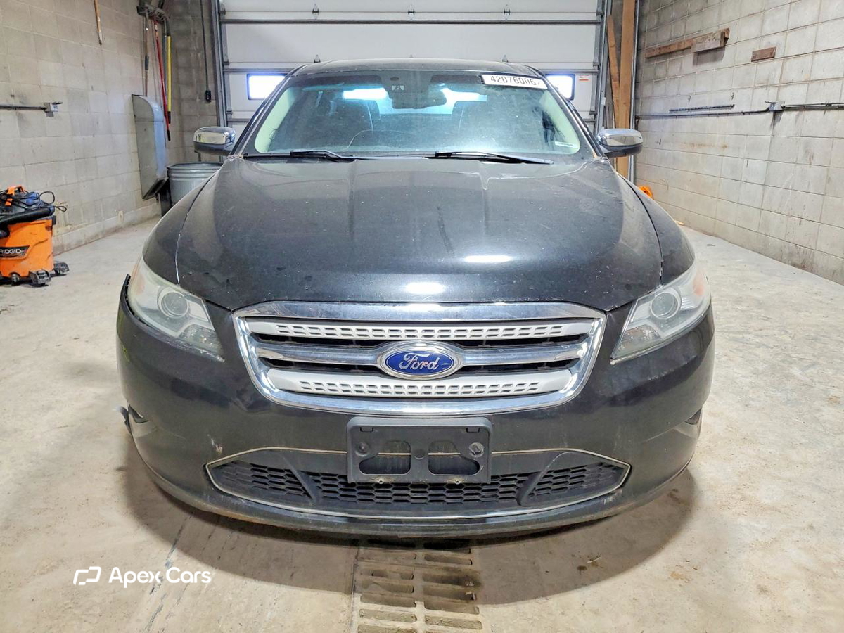 Ford Taurus 2011