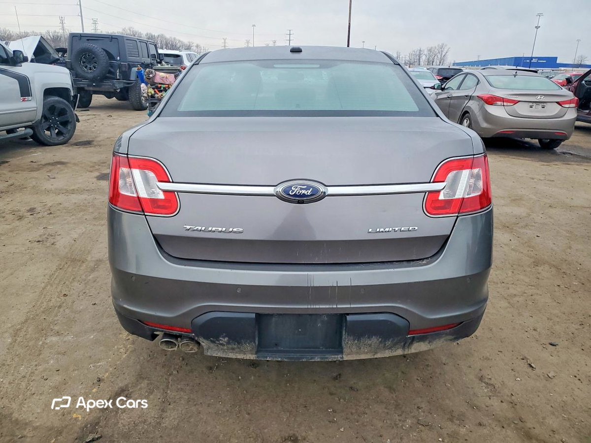 Ford Taurus 2012