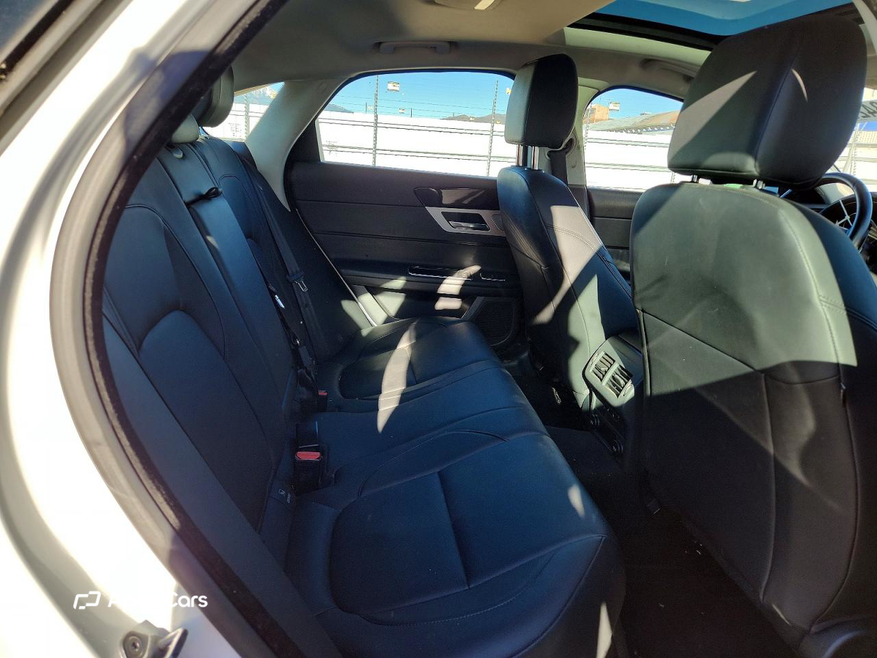Jaguar XF 2016