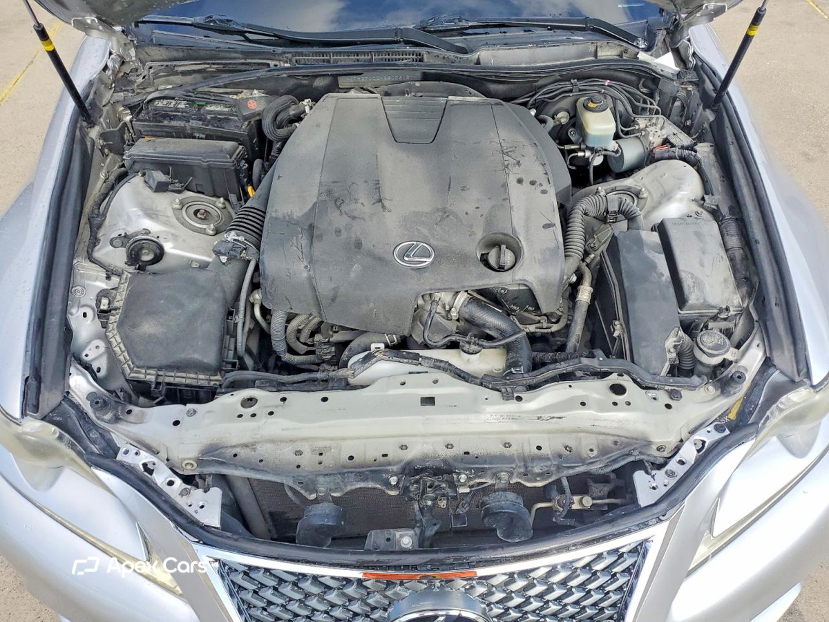 Lexus IS 2014