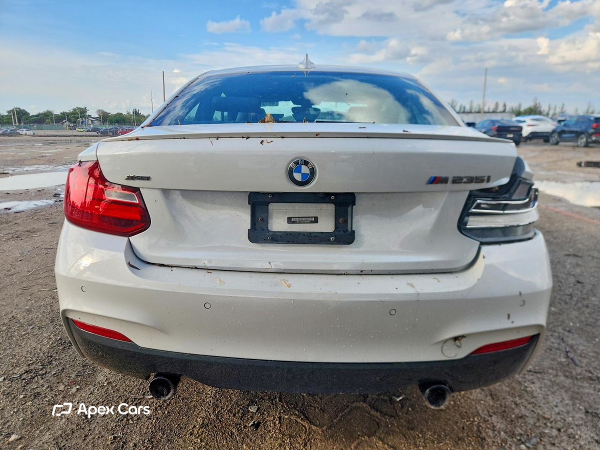BMW M2 2016