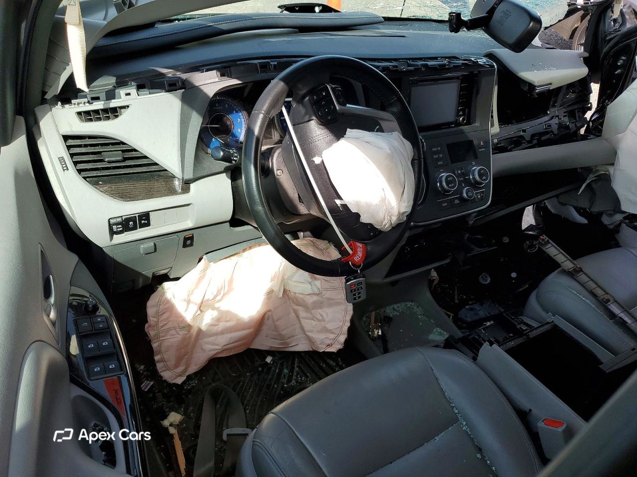 Toyota Sienna 2018