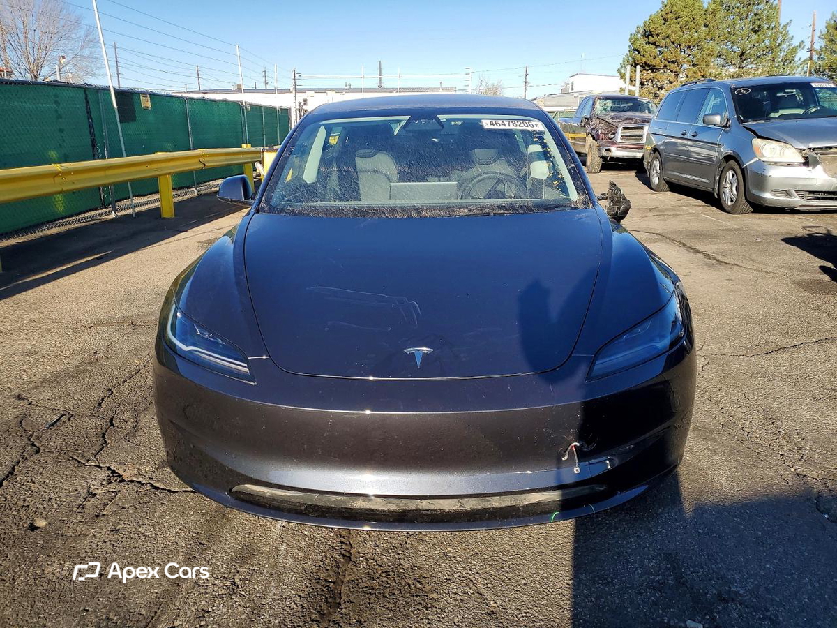 Tesla Model 3 2025