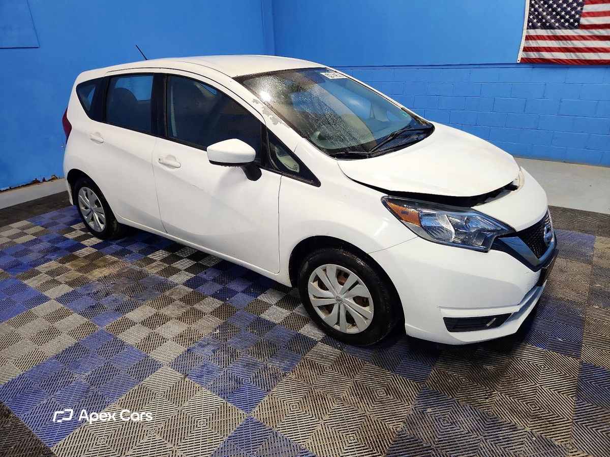 Nissan Versa 2018