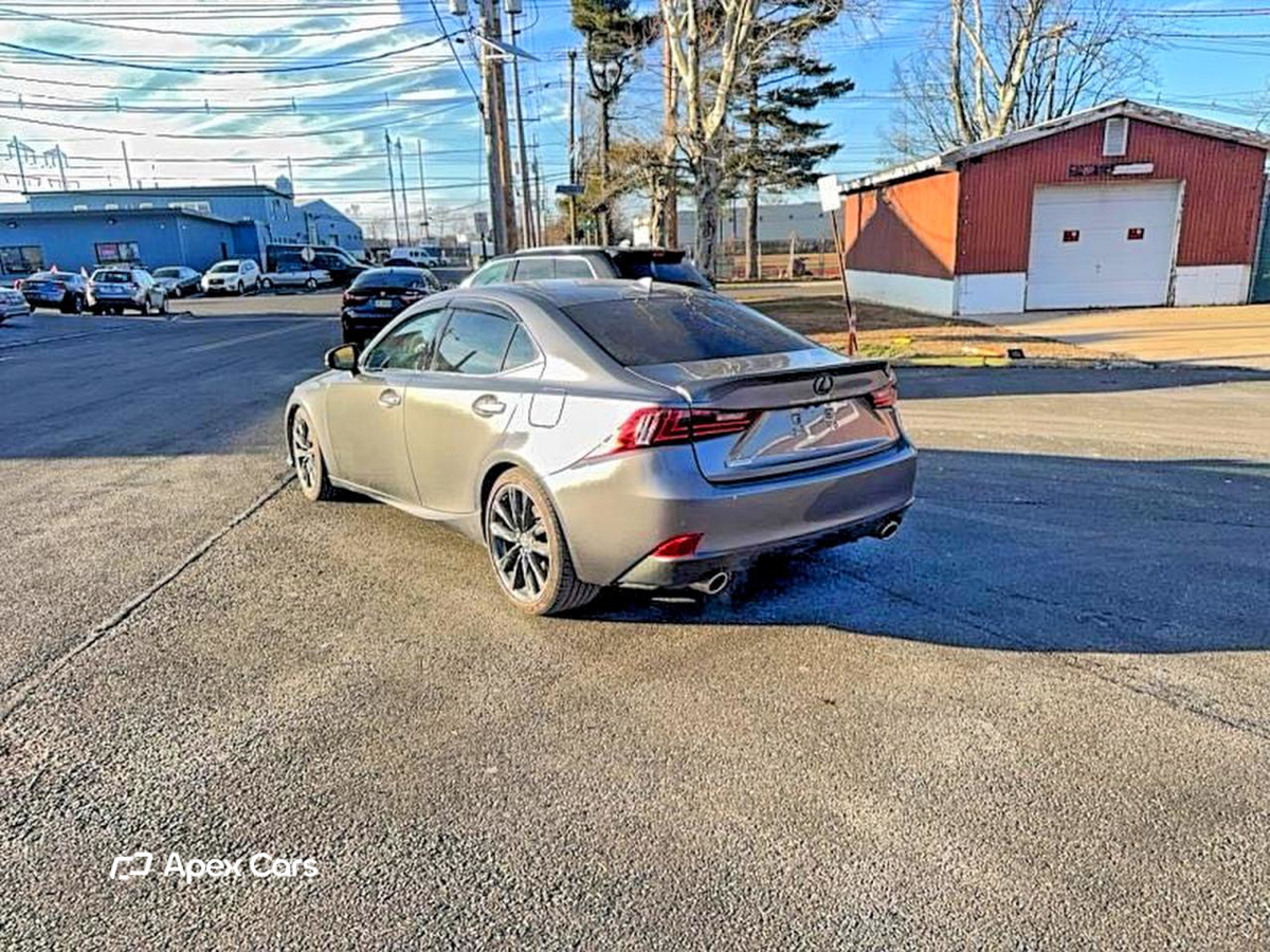 Lexus IS 2016
