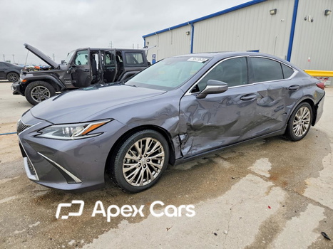 Lexus ES 2020 - Image 1 of 5