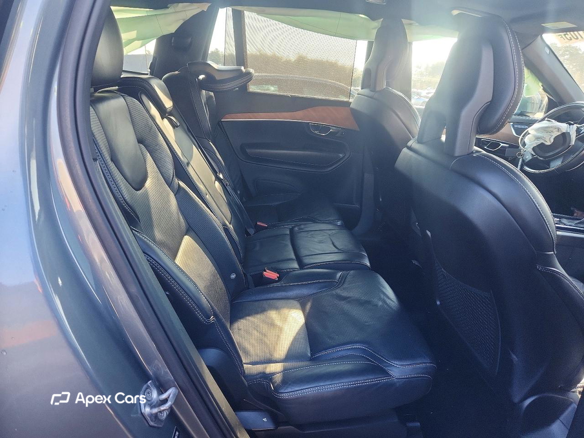 Volvo XC90 2016