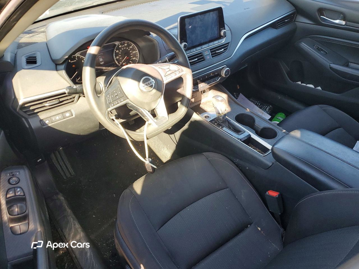 Nissan Altima 2020