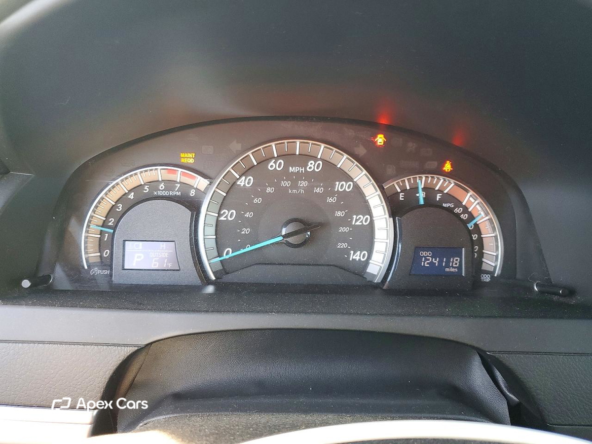 Toyota Camry 2012