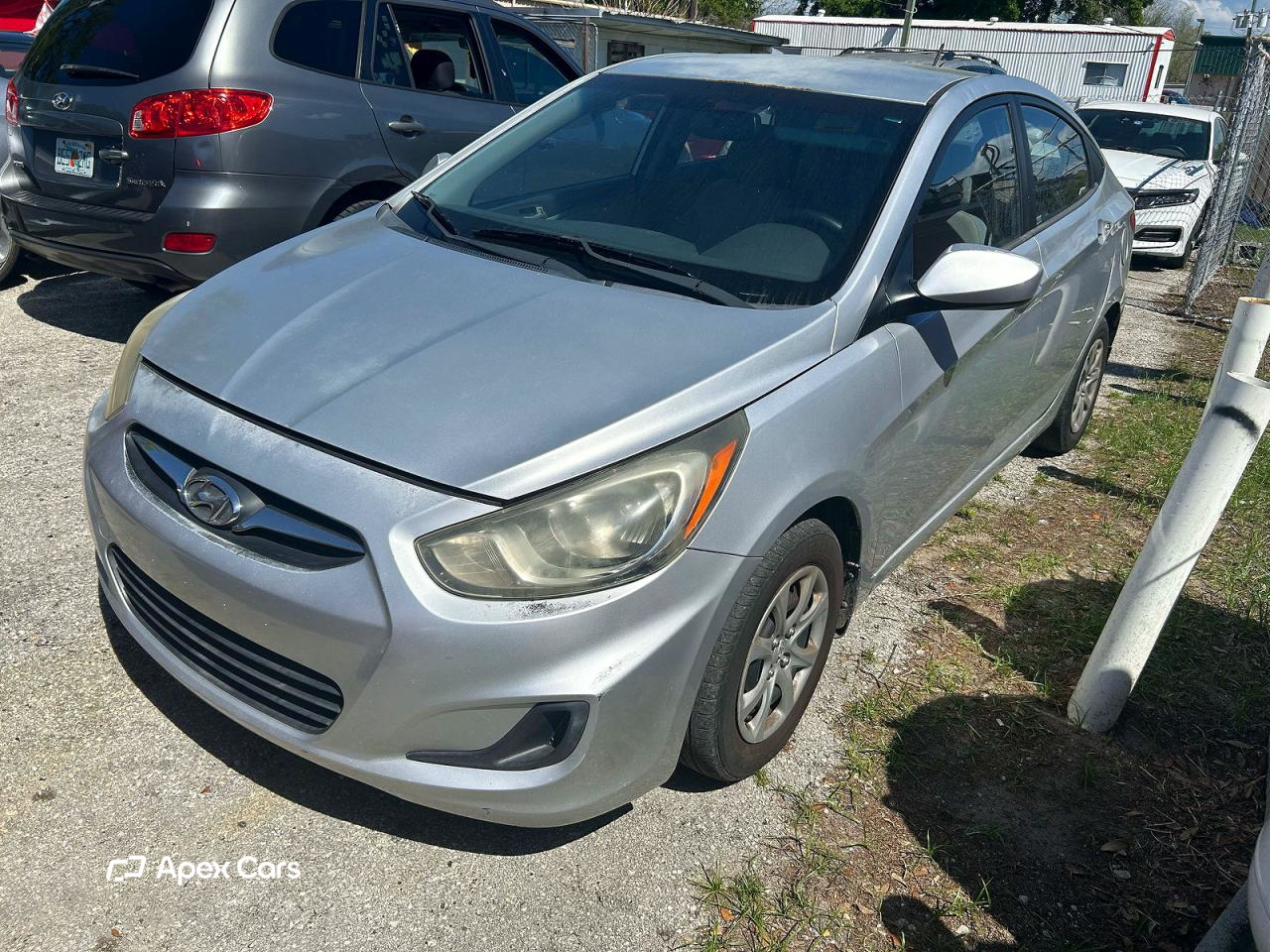 Hyundai Accent 2012