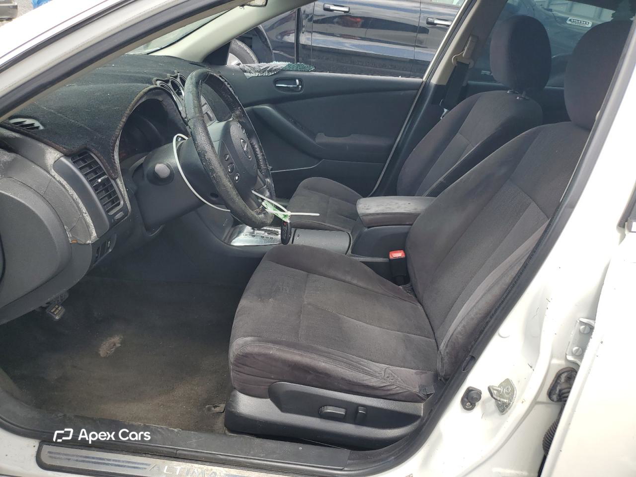 Nissan Altima 2011