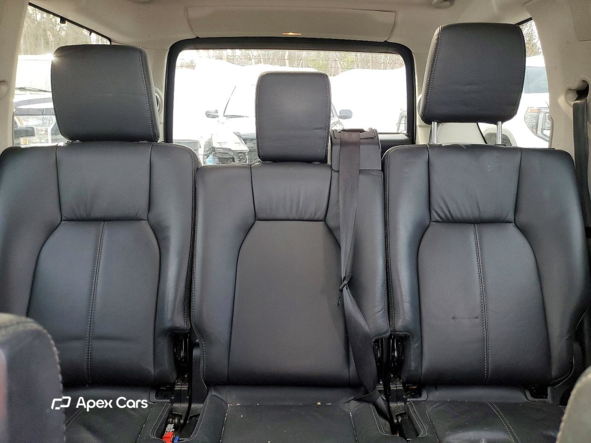Land Rover LR4 2013