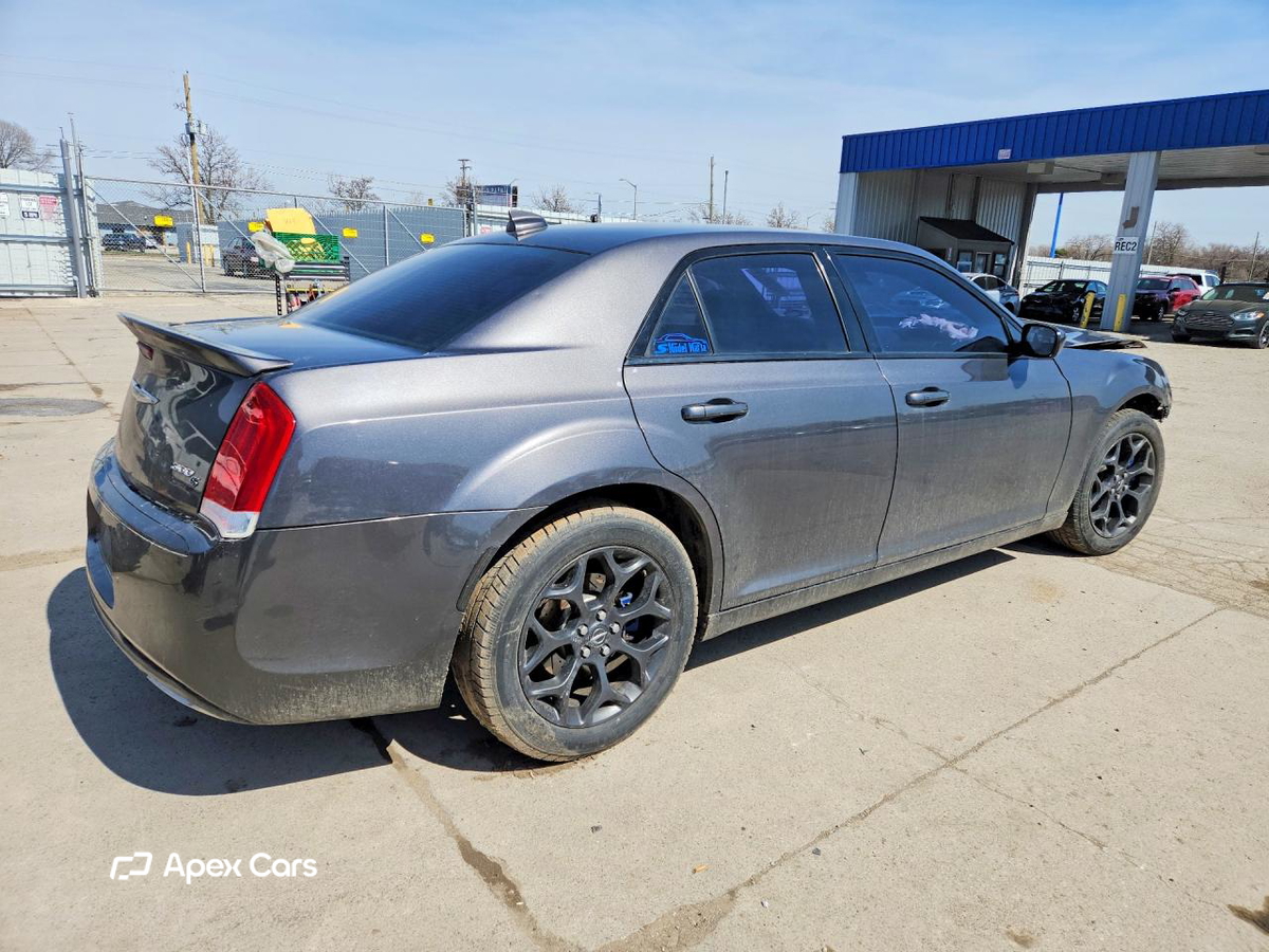 Chrysler 300 2019