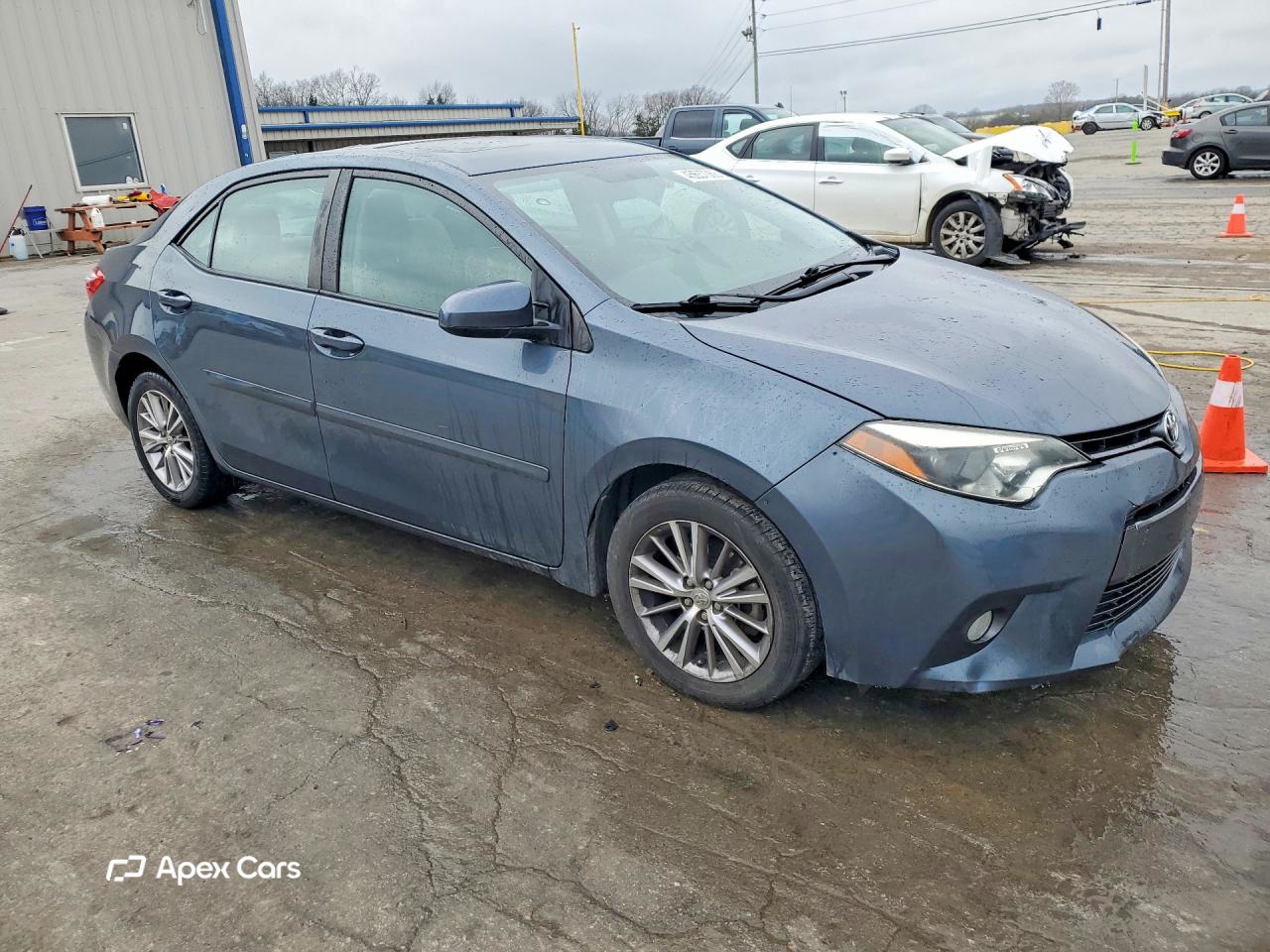 Toyota Corolla 2015