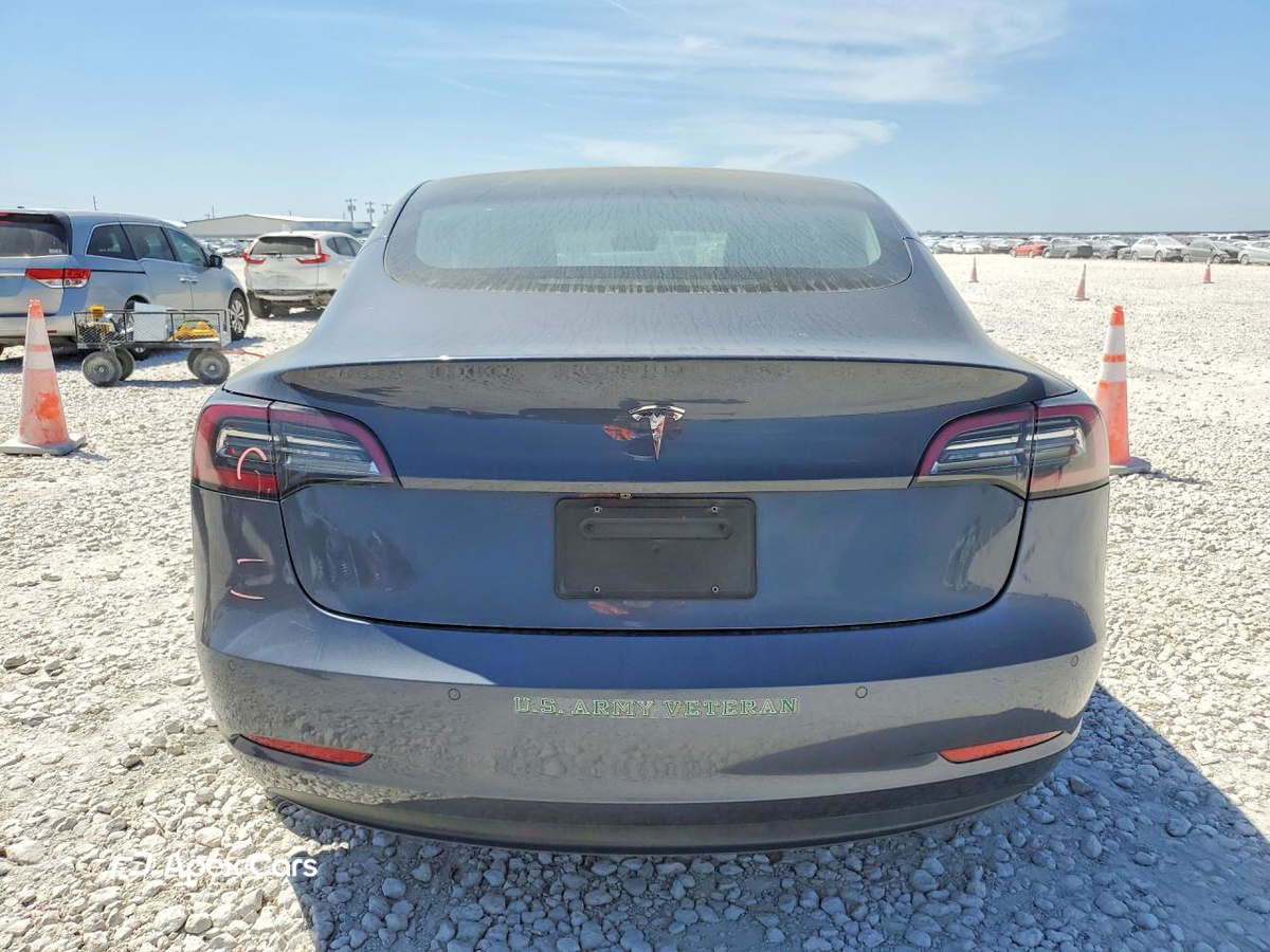Tesla Model 3 2020
