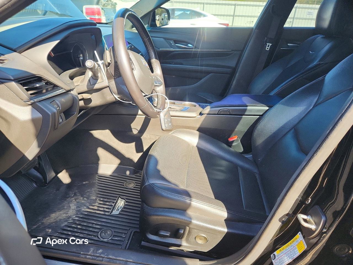 Cadillac CT4 2021