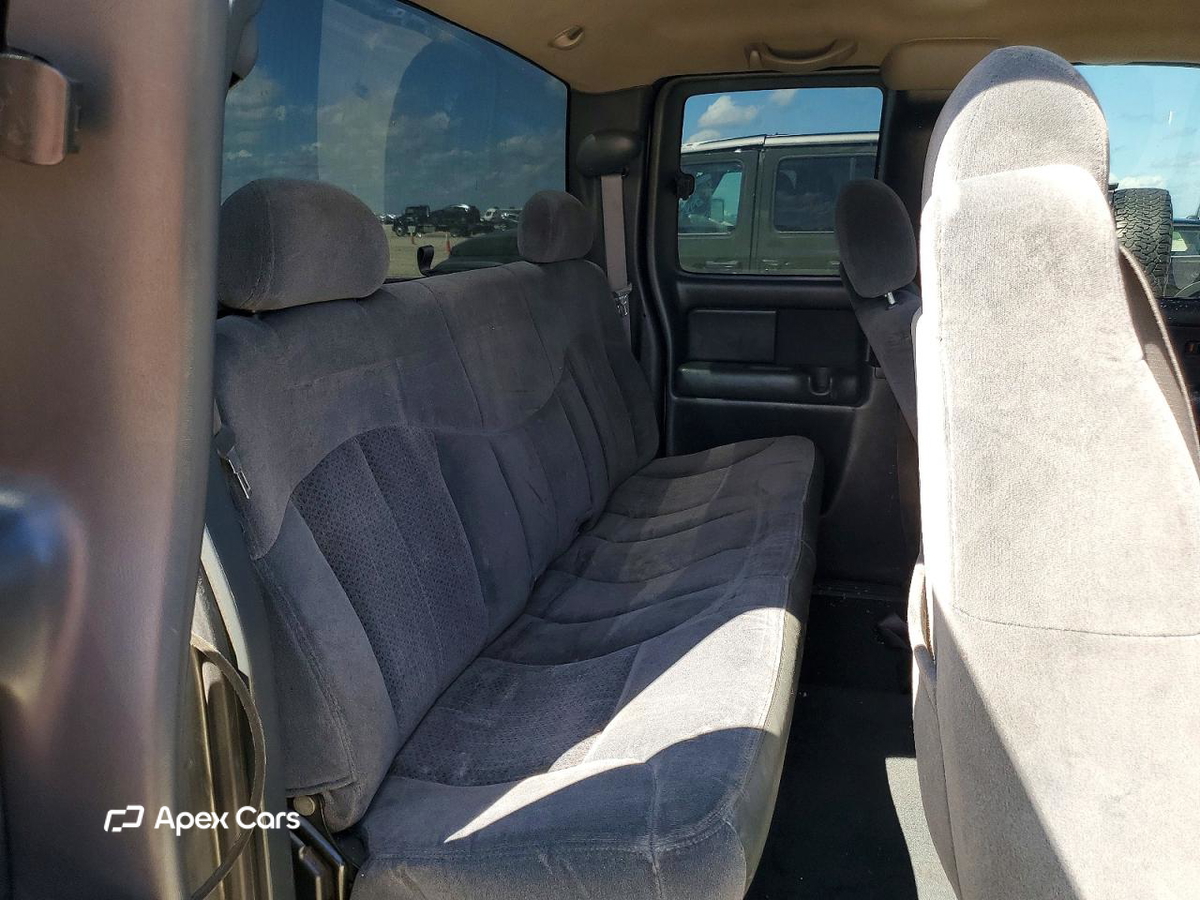 Chevrolet Silverado 2002